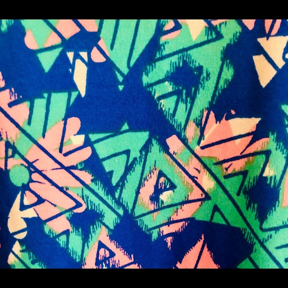 Lularoe Perfect Tee XS NWT - Picture 3 of 4